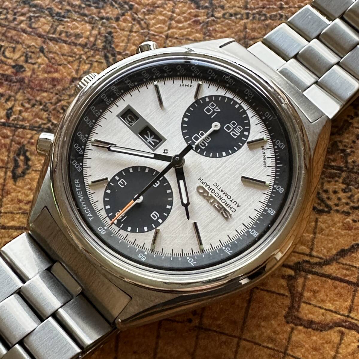 OH済★セイコー パンダ 白黒 6138-8020 クロノグラフ 日本語★ビンテージ時計 アンティーク時計 腕時計 自動巻き★スピードタイマー★1477_画像4
