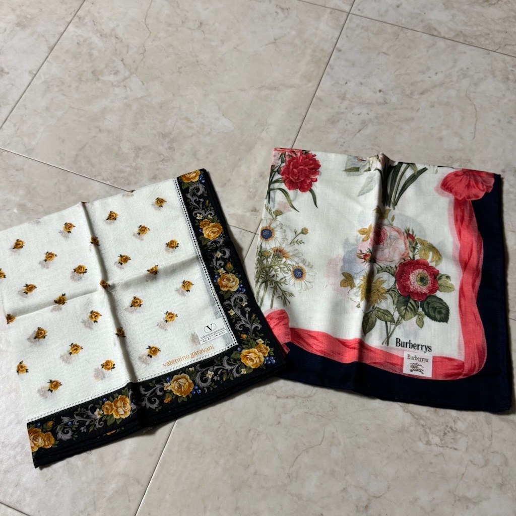 ①メーカー色々 レディース ハンカチ 12枚セット●プライベートレーベル ウンガロ バーバリー ニナリッチなど●未使用品 保管品_画像5
