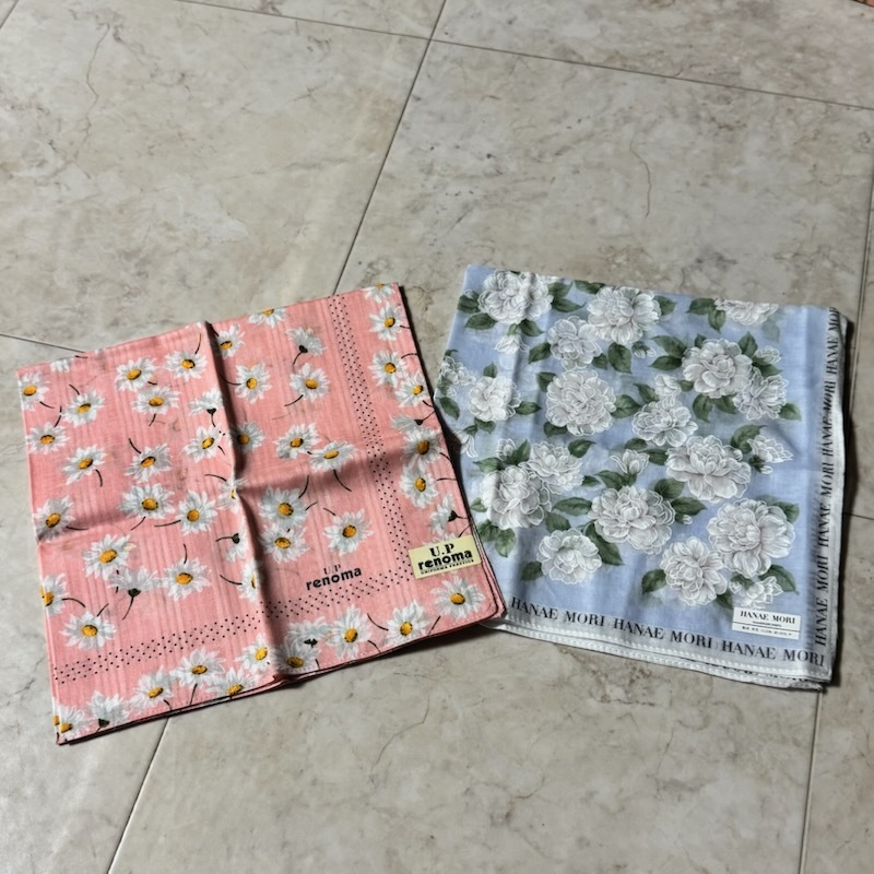 ③メーカー色々 レディース ハンカチ 12枚セット●レノマ イヴサンローラン ギラロッシュなど●未使用品 保管品_画像3