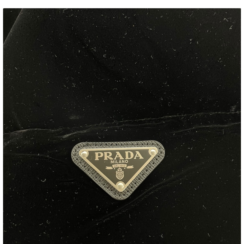 プラダ PRADA トライアングルロゴダウンジャケット 292214 ブラック ダウン ダウンジャケット レディース 中古_画像7