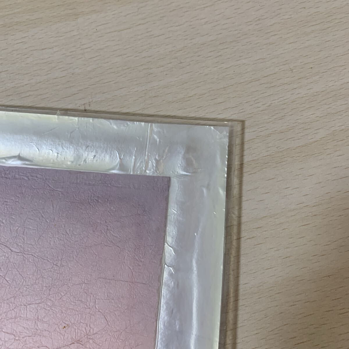 ⑩ вдавлено цветок очень большой .....?