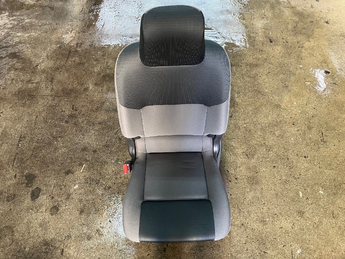 日産　NV200 バネット VM20　フロントシート 左　ペット歴/ 前 フロント 左F L F 助手席 アシスタントシート シート デリカ BVM20 BM20_画像1