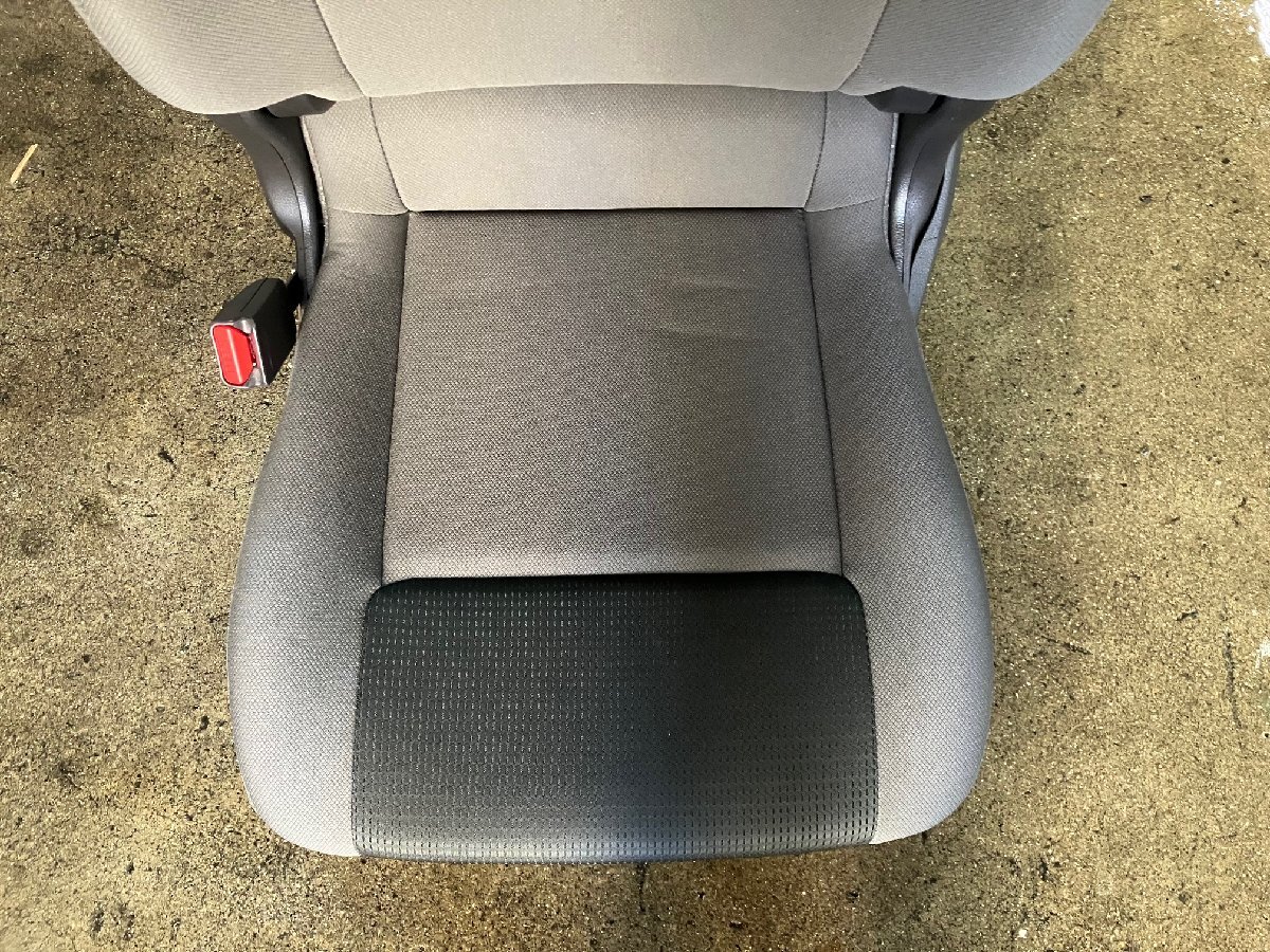 日産　NV200 バネット VM20　フロントシート 左　ペット歴/ 前 フロント 左F L F 助手席 アシスタントシート シート デリカ BVM20 BM20_画像3