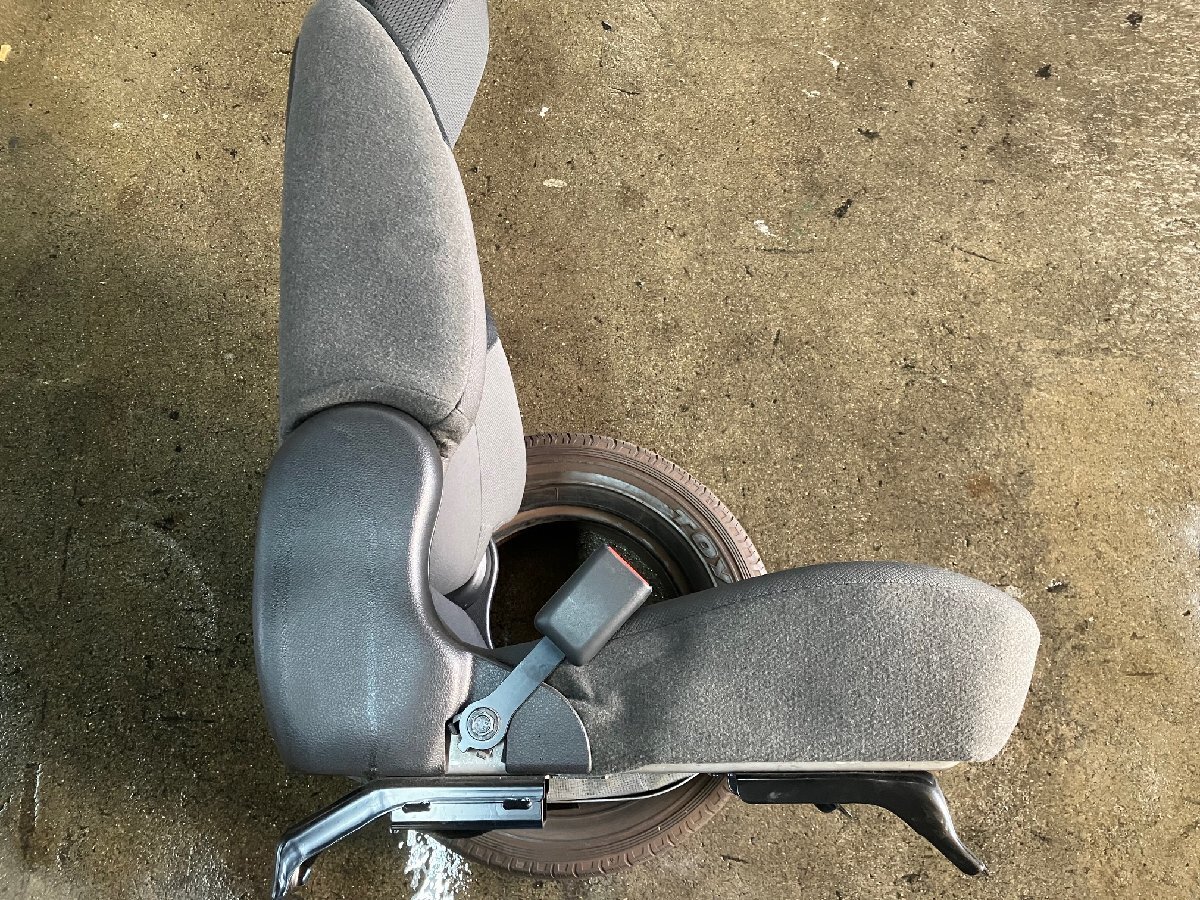 日産　NV200 バネット VM20　フロントシート 左　ペット歴/ 前 フロント 左F L F 助手席 アシスタントシート シート デリカ BVM20 BM20_画像5