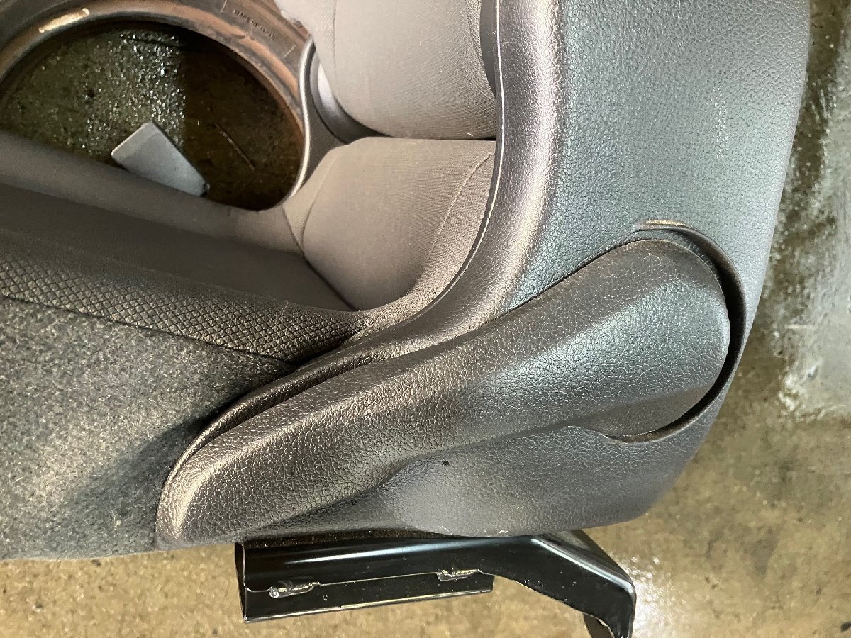 日産　NV200 バネット VM20　フロントシート 左　ペット歴/ 前 フロント 左F L F 助手席 アシスタントシート シート デリカ BVM20 BM20_画像7