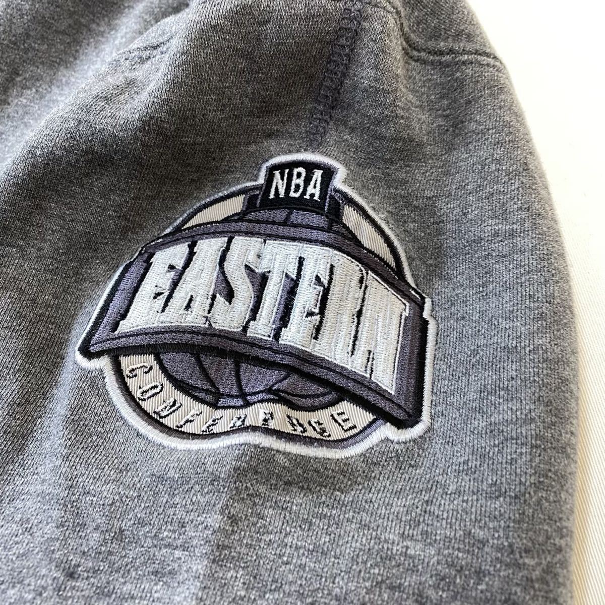 majestic マジェスティック NBA イースタンカンファレンス リバースウィーブ ヘビーウェイト パーカー 90年代ビンテージ オーバーサイズ_画像5