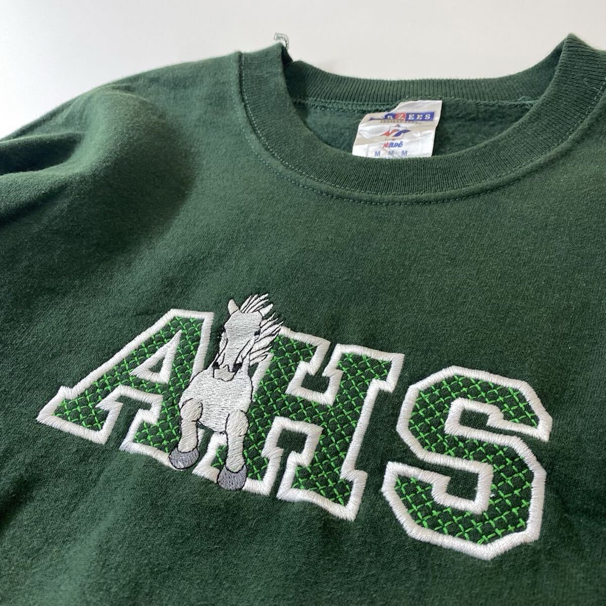 US古着 JERZEES ジャージーズ 刺繍ロゴ 英語ロゴ スウェット トレーナー 緑 Mサイズ 裏起毛_画像2