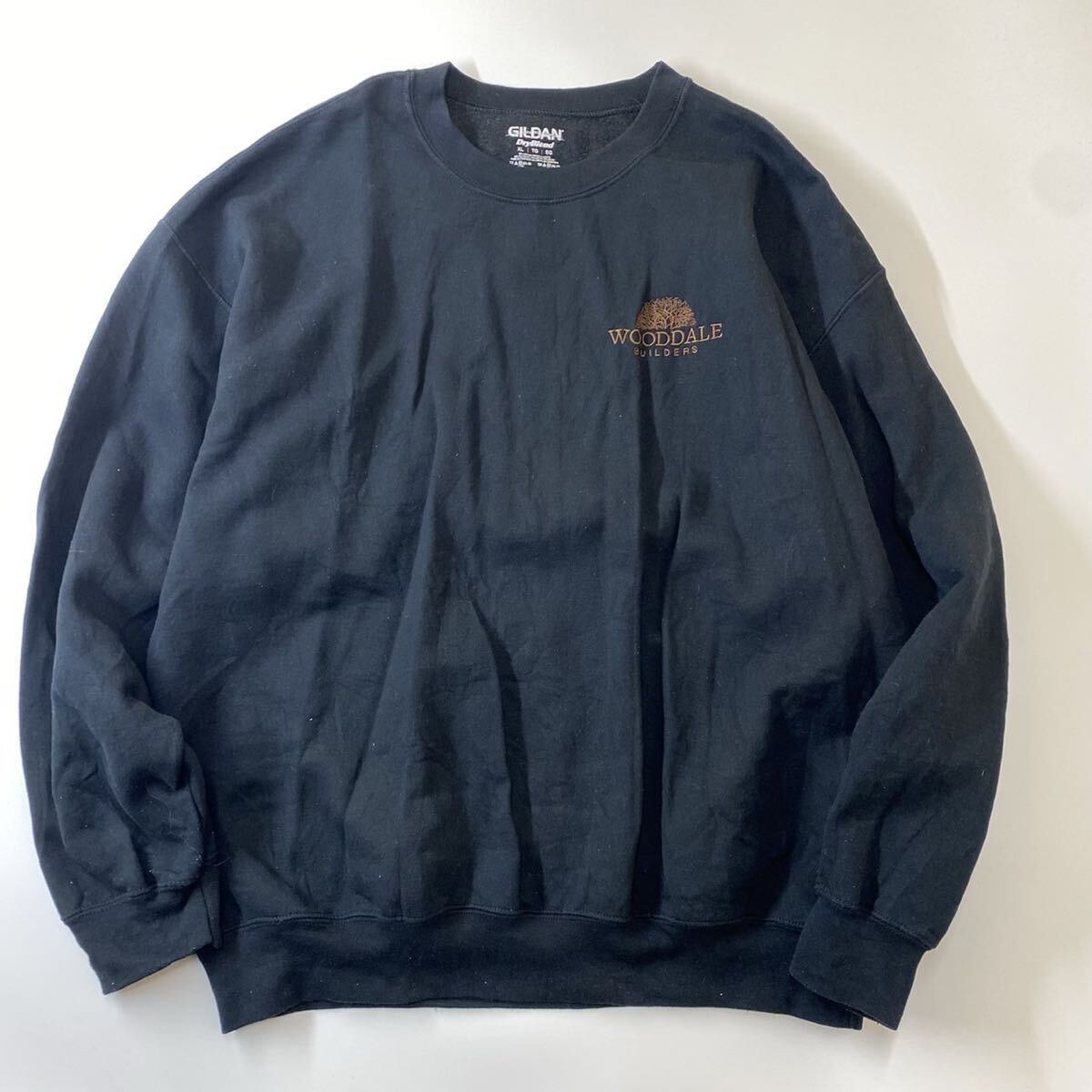 US古着 GILDAN ギルダン 刺繍ロゴ スウェット トレーナー 黒 XLサイズ 裏起毛_画像1