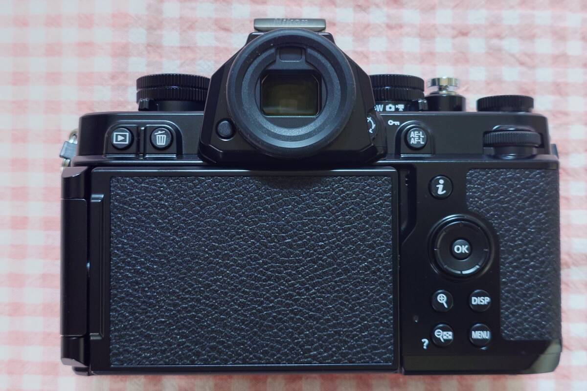 [книга@ коробка / принадлежности есть ] Nikon Nikon Zf черный полный комплект & оригинальный аксессуары и т.п. 