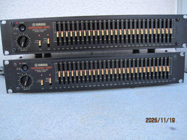 YAMAHA Professional серии графика эквалайзер Q1027 рабочий товар пара 