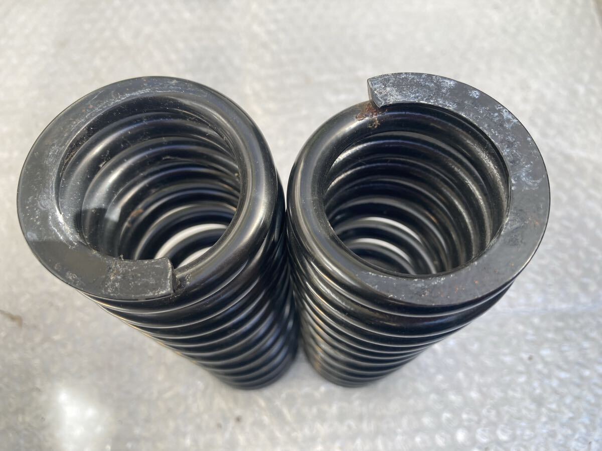 送料安！全国一律[ハーレー]純正[リアサス]スプリング[5.5㌢径]ブラック[21.7㌢長]2本セット_画像2