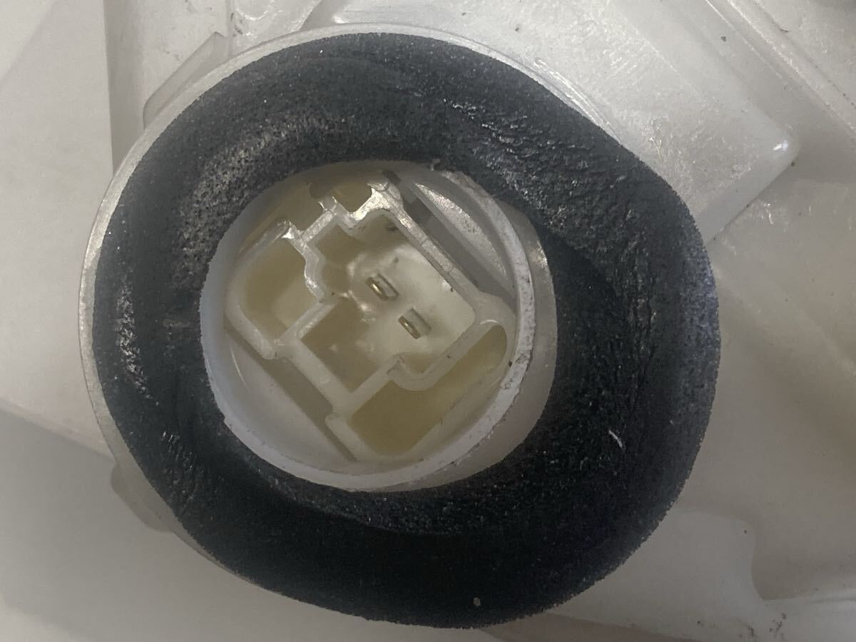 送料安！全国一律[ダイハツ]純正[右リア]電磁[ドアロック]69330-B2150[ココア]L675S[タント]L375[ムーヴ]L575S LA110S[コンテ]L585S_画像4