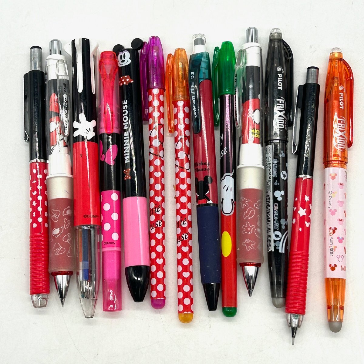 【80】1円～ 文具 いろいろ おまとめ シャーペン ボールペン 色鉛筆 など ハローキティー ミッキー 他 未使用品 中古品 現状品 ジャンク品_画像5