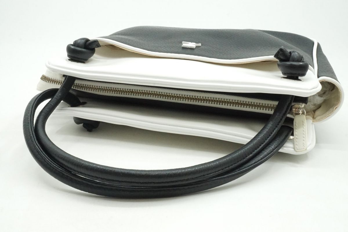  Courreges Vintage ручная сумочка большая сумка Logo кожа bai цвет чёрный черный белый белый Courreges 4360h