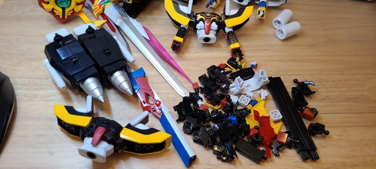 中古組立済み MODEROID　アルティメットグラヴィオンセット　ゴッドグラヴィオン　ソルグラヴィオン_画像4