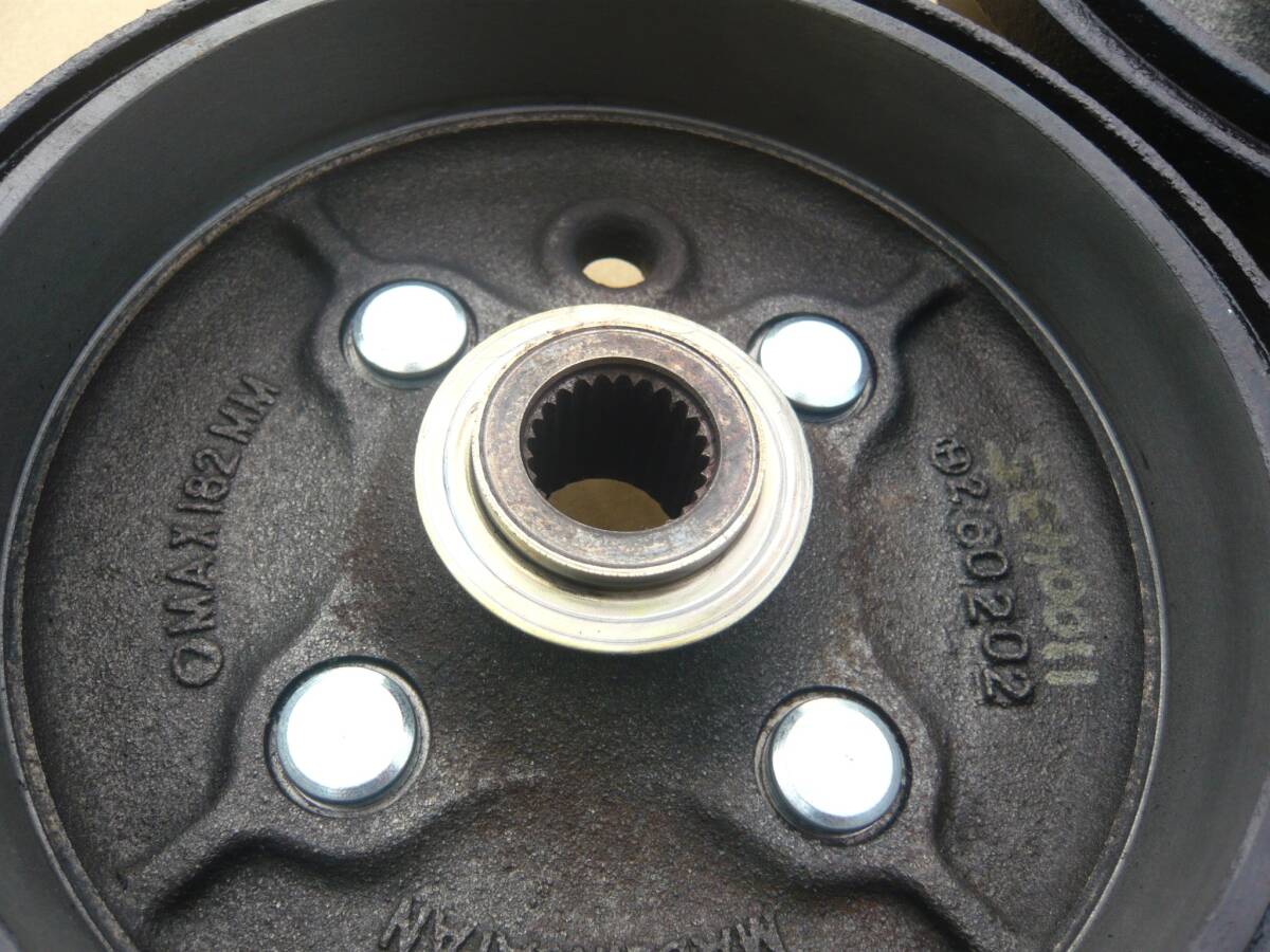 ヴィヴィオ VIVIO KK4 RX-R RX-RA リアドラム ロングボルト 26302KA062 26302KA061 研磨済み リビルト品_画像8