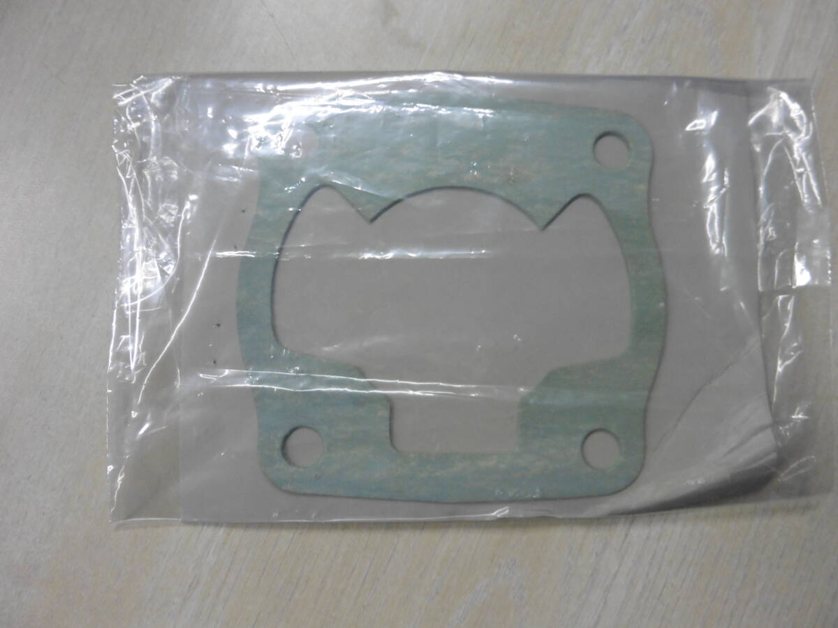 NSR50/NS-1/NS50F/CRM50 ホンダ純正 ヘッド ガスケット・シリンダー ガスケット 新品　12251-GAA-003 / 12191-GAA-000_画像3