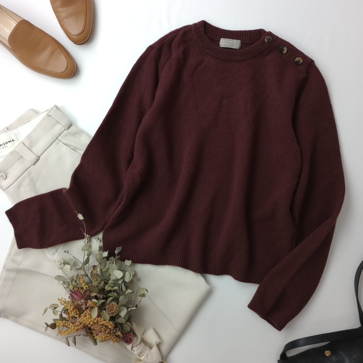 MARGARET HOWELL「いつの時代も色あせない。」カシミヤブレンド ウール ニット セーター 肩ボタン Ⅱ バーガンディ(36M＋8704)☆_画像1