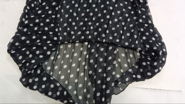 ワンピース　ロング袖なし　Chou Chouシュシュ　黒　Ｌ　水玉　着丈約100cm_画像5