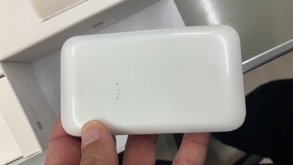 モバイルルーター / HUAWEI / Mobile WiFi E5785(元箱あり)_画像4