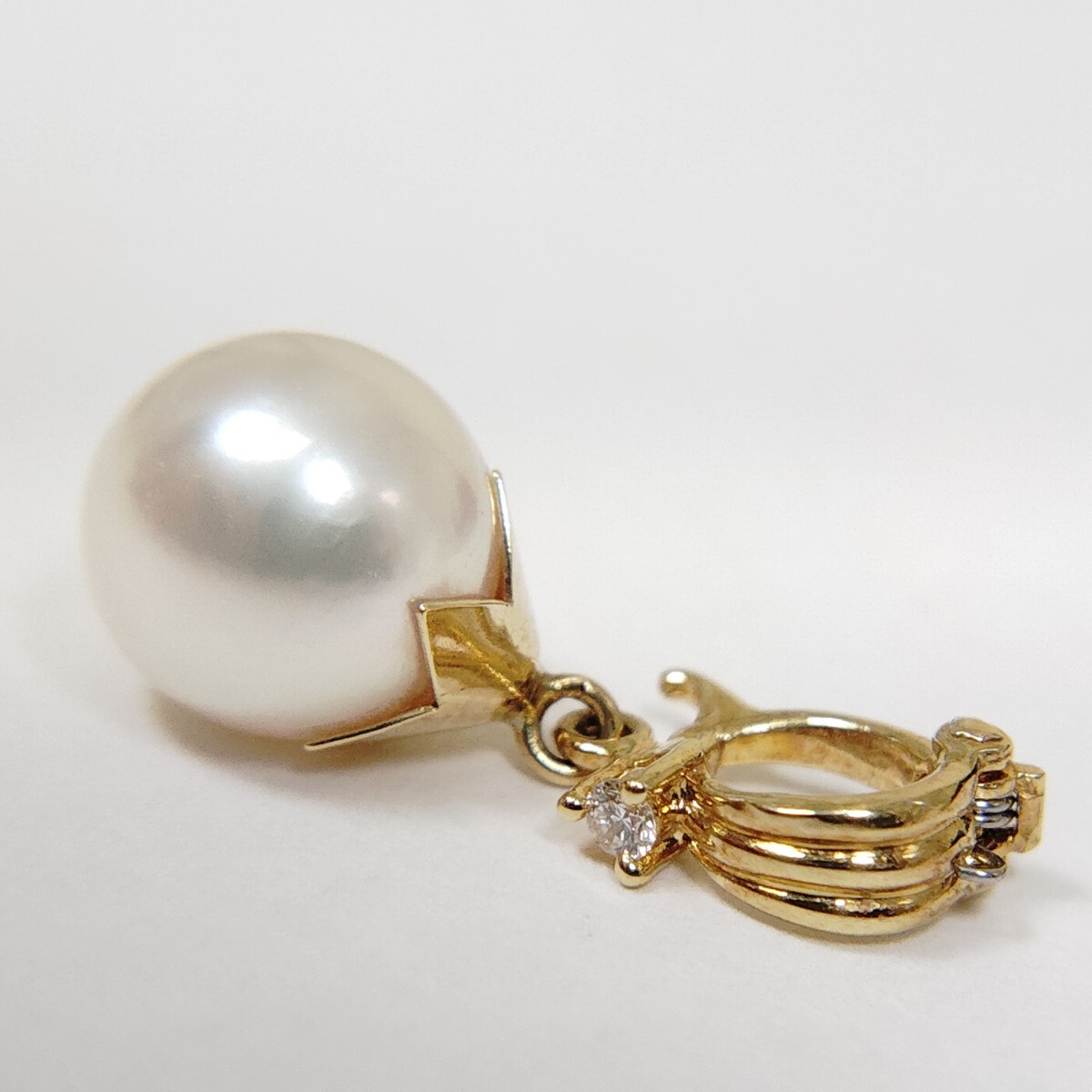 ☆TASAKI タサキ 田崎真珠 約8mmパール K18 ダイヤモンド 0.01ct スイング トップ チャーム ネックレス ペンダント 約1.4g_画像2