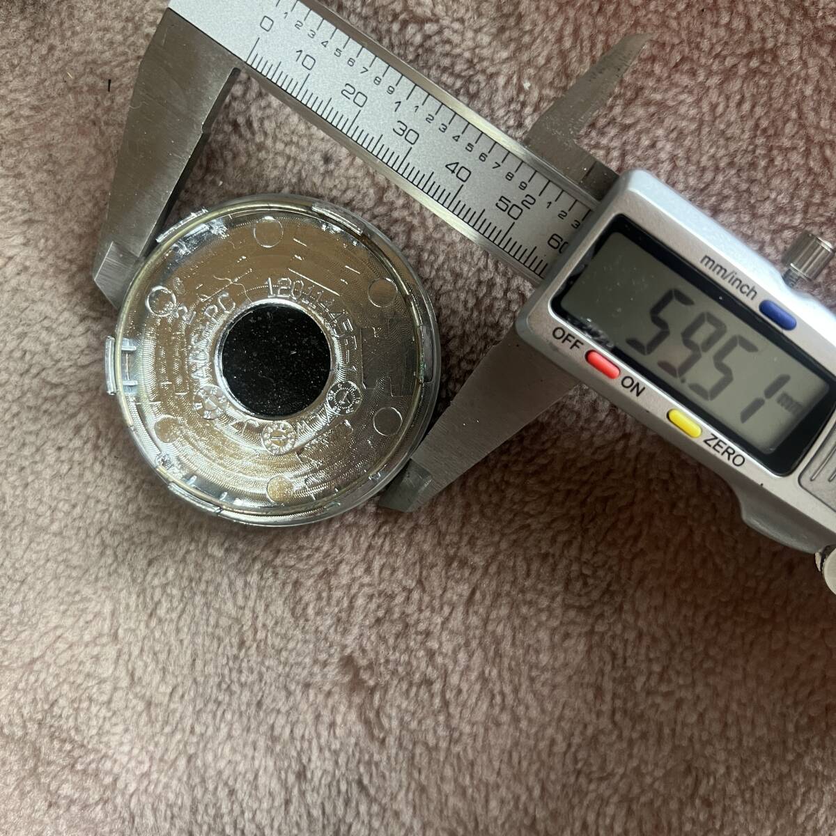 C164-57★A-TECH SCHNEIDER シュナイダー アルミホイール用センターキャップ中古4枚★[品番]12011445F-1★外径約59.5mm前後_画像7