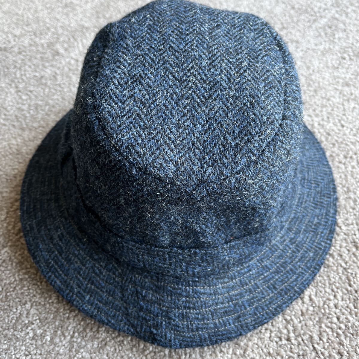 Hanna Hats ハンナハッツ ハリスツイード Harris Tweed ハンナハット ツイード 帽子 バケットハット L ネイビー ウール100 ヘリンボーン_画像3