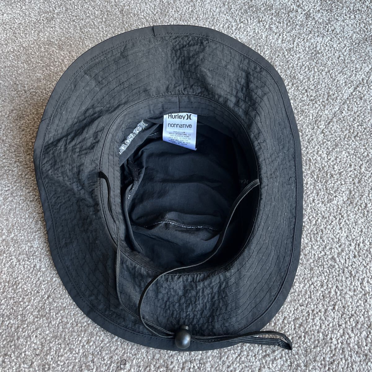 Hurley nonnative ハーレー ノンネイティブ バケットハット 顎紐付き ナイロン100%素材 ブラック アウトドア 帽子 黒 ハット_画像4