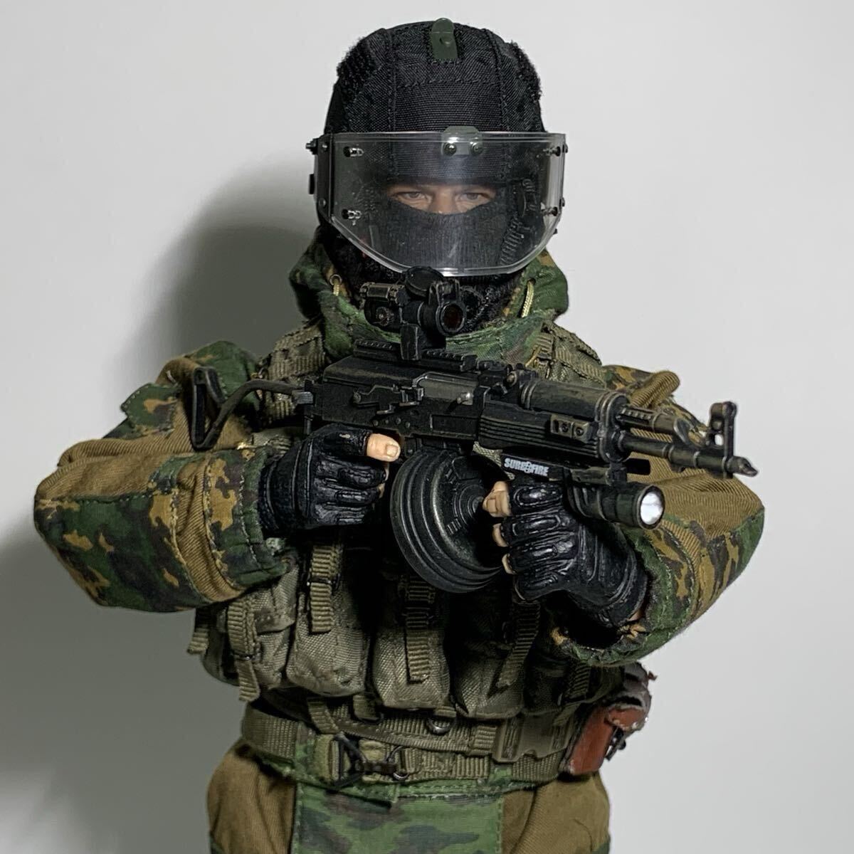 DAMTOYS　1/6スケール　ミリタリーフィギュア　ロシア特殊部隊スペツナズ　in　ダゲスタン共和国　兵士　カスタム　HotToys SoldierStory_画像6