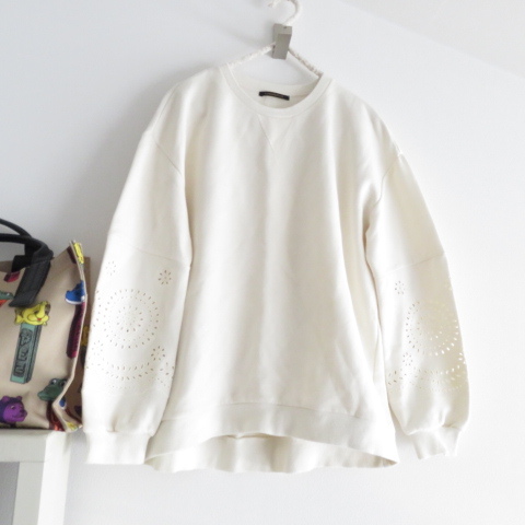 送料込 匿名配送 BARNYARDSTORM　バンヤードストーム　トレーナー　袖レース　サイズ０_画像2