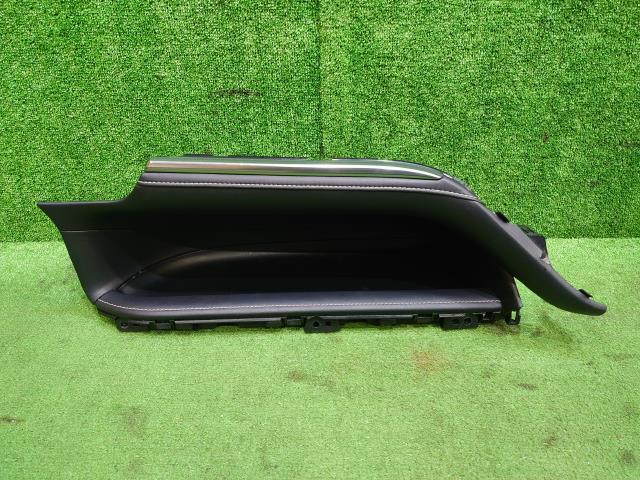 エスクァイア ノア ヴォクシー DBA-ZRR80G グローブBOX 55042-28080-C0 助手席側上部小物入れ_画像3