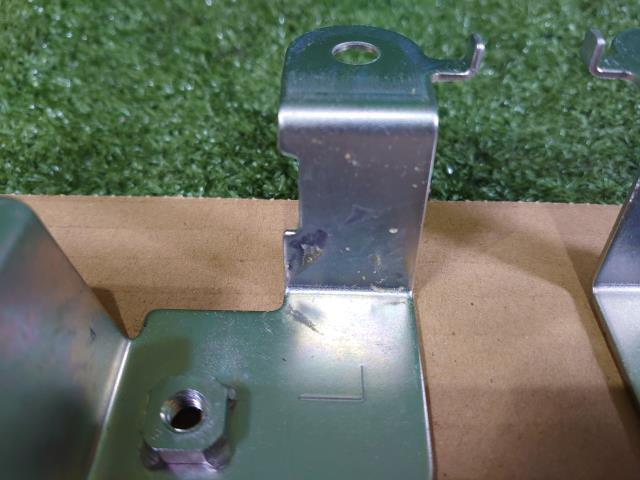 エスクァイア ノア ヴォクシー DBA-ZRR80G リアモニター 08540-00420-B0 純正オプション フリップダウン_画像9