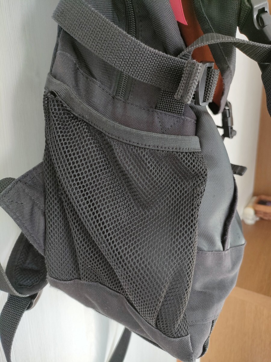 ●ALPHA INDUSTRIES 黒 バックパック / 大容量 デイパック リュック メンズ リュック バックパック ブラック リュックサック 大容量 黒_画像3