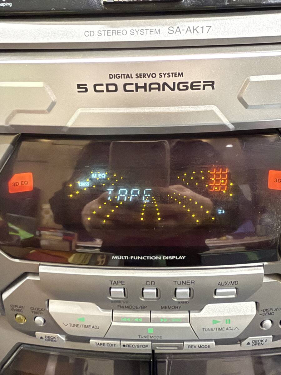 ★コレクター必見 通電可 Panasonic SA-A17 パナソニック 5CDチェンジャー コンポ CD カセットテープ ラジオ Se184_画像2