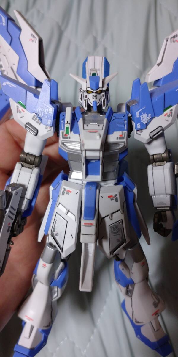 HGBF 1/144 Hi-νガンダムヴレイブ 完成品 ガンプラ ハイニューガンダム_画像4