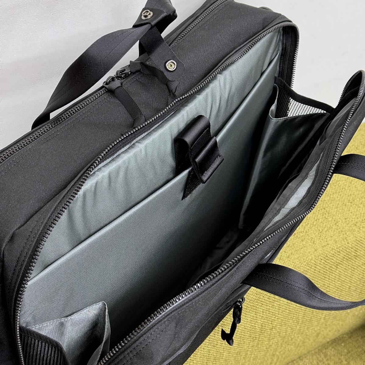 # не использовался # Porter inter laktib2Way портфель 536-16151 черный * over Night портфель