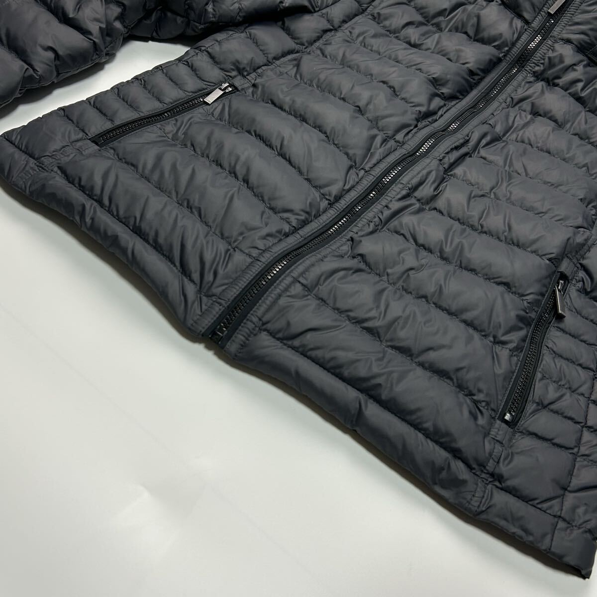 美品★ XLサイズ HUGO BOSS ヒューゴボス ダウンジャケット ブラック 高品質 アウター 黒 上着 最高級 極暖 メンズ_画像6