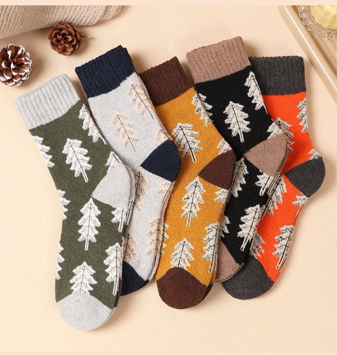 北歐柄　ツリー柄　暖かく保温　極厚　レディースソックス5足セット　裏パイルクルー丈　山ガール暖かい　ウール混　女性靴下　まとめ売り_画像2