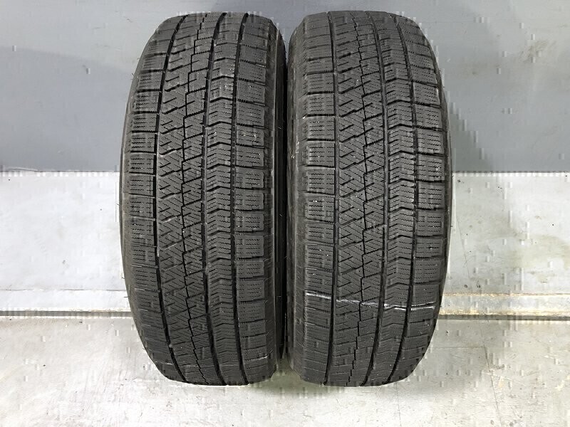 (PW6L318)185/60R15 BRIDGESTONE VRX2 2本 スタッドレスタイヤ 送料無料 アクア フィット ヤリス シエンタ フィールダー 15インチ_画像1