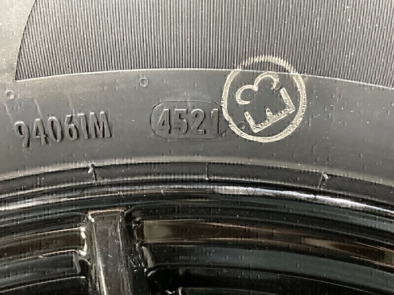 新品タイヤ付き(4F268) 中古美品ホイール 16x6.5J 5穴 114.3 + PIRELLI POWERGY 215/60R16 99V XL 夏タイヤ_画像3