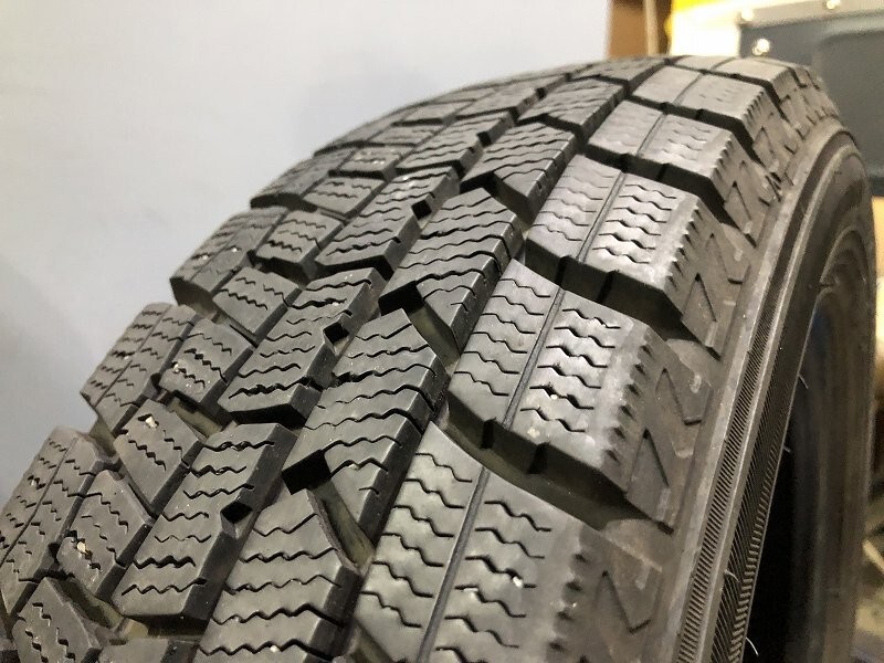 (PW7K091M) 155/65R14 75Q DUNLOP WM02 2020年 4本 スタッドレスタイヤ 送料無料 軽自動車 14インチ ダンロップ_画像9