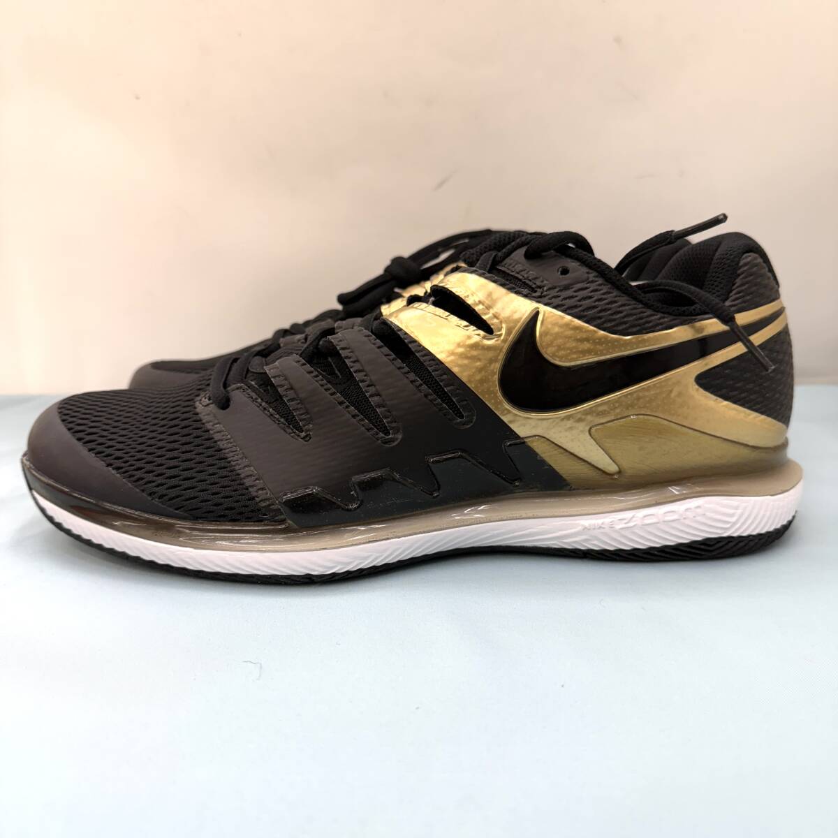 ■□1130　NIKE　AA8030-008　AIR　ZOOM　VAPOR　X　HC　2８cm　ブラック／ゴールド　ほぼ未使用品_画像4