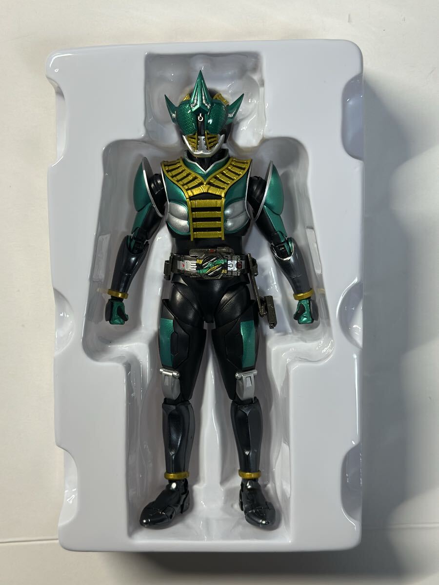 S.H.フィギュア－ツ 真骨彫製法　仮面ライダーゼロノス アルタイルフォーム_画像3