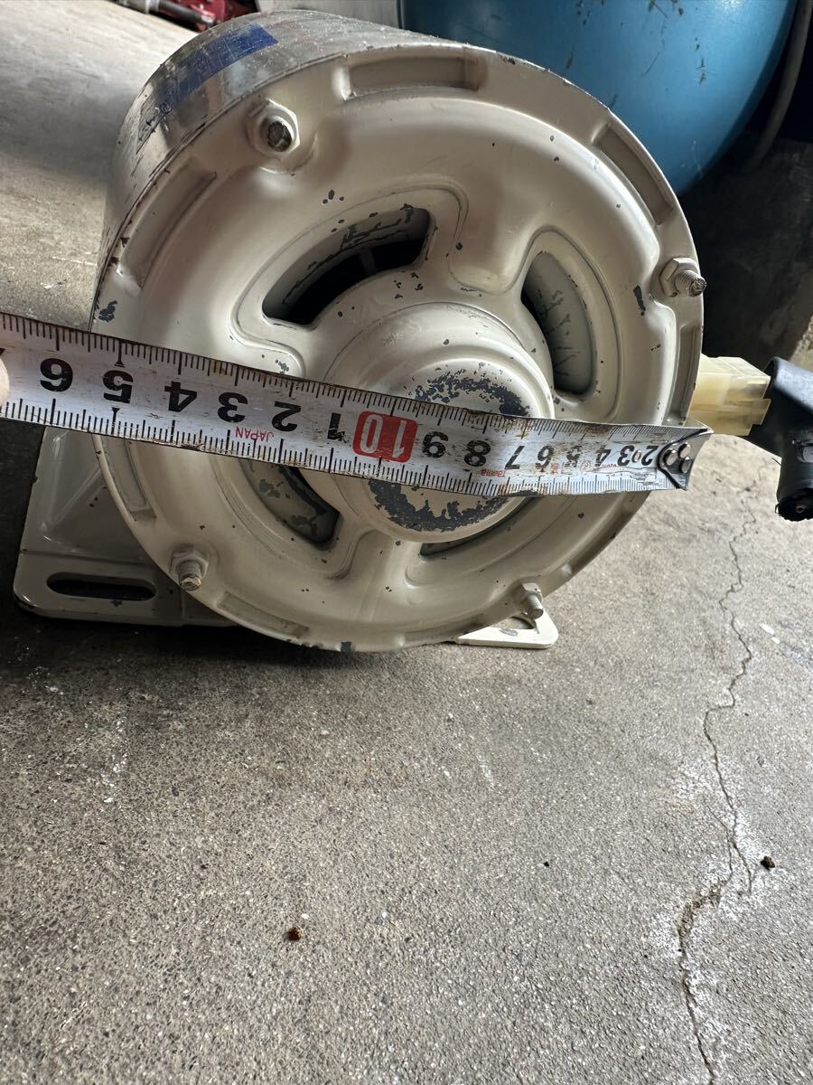 送料無料!National 三相誘導モーター (THREE PHASE INDUCTION MOTOR) 乾燥機 ドライボーイ イセキ GRM28A 外したモーター 0.83 kw 4P_画像7