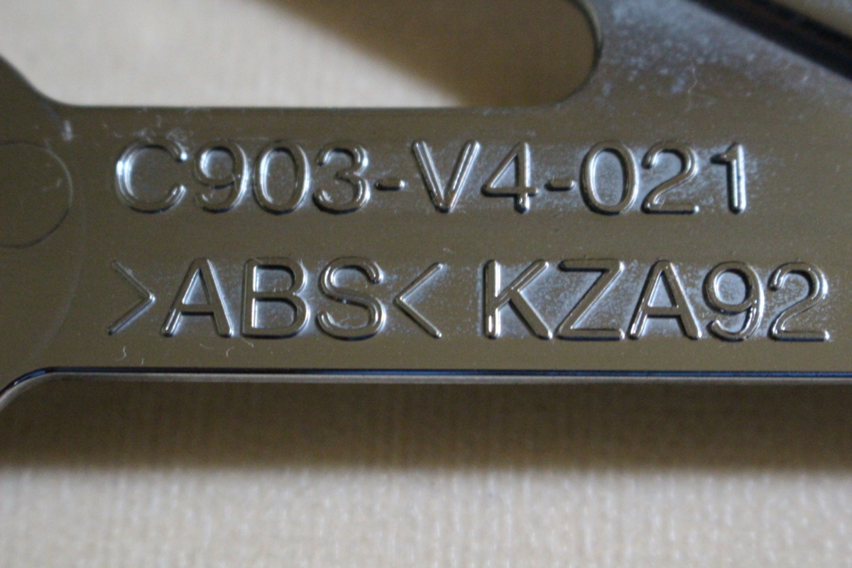 MAZDAマツダ純正OP◆シルバーメッキナンバーフレーム◆CX-3・CX-5・CX-8・CX-30・MAZDA2・MAZDA3・MAZDA6・MX-30等◆2枚_画像6