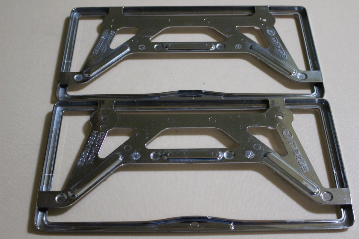 MAZDAマツダ純正OP◆シルバーメッキナンバーフレーム◆CX-3・CX-5・CX-8・CX-30・MAZDA2・MAZDA3・MAZDA6・MX-30等◆2枚_画像3