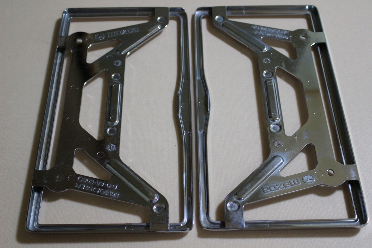 MAZDAマツダ純正OP◆シルバーメッキナンバーフレーム◆CX-3・CX-5・CX-8・CX-30・MAZDA2・MAZDA3・MAZDA6・MX-30等◆2枚_画像5