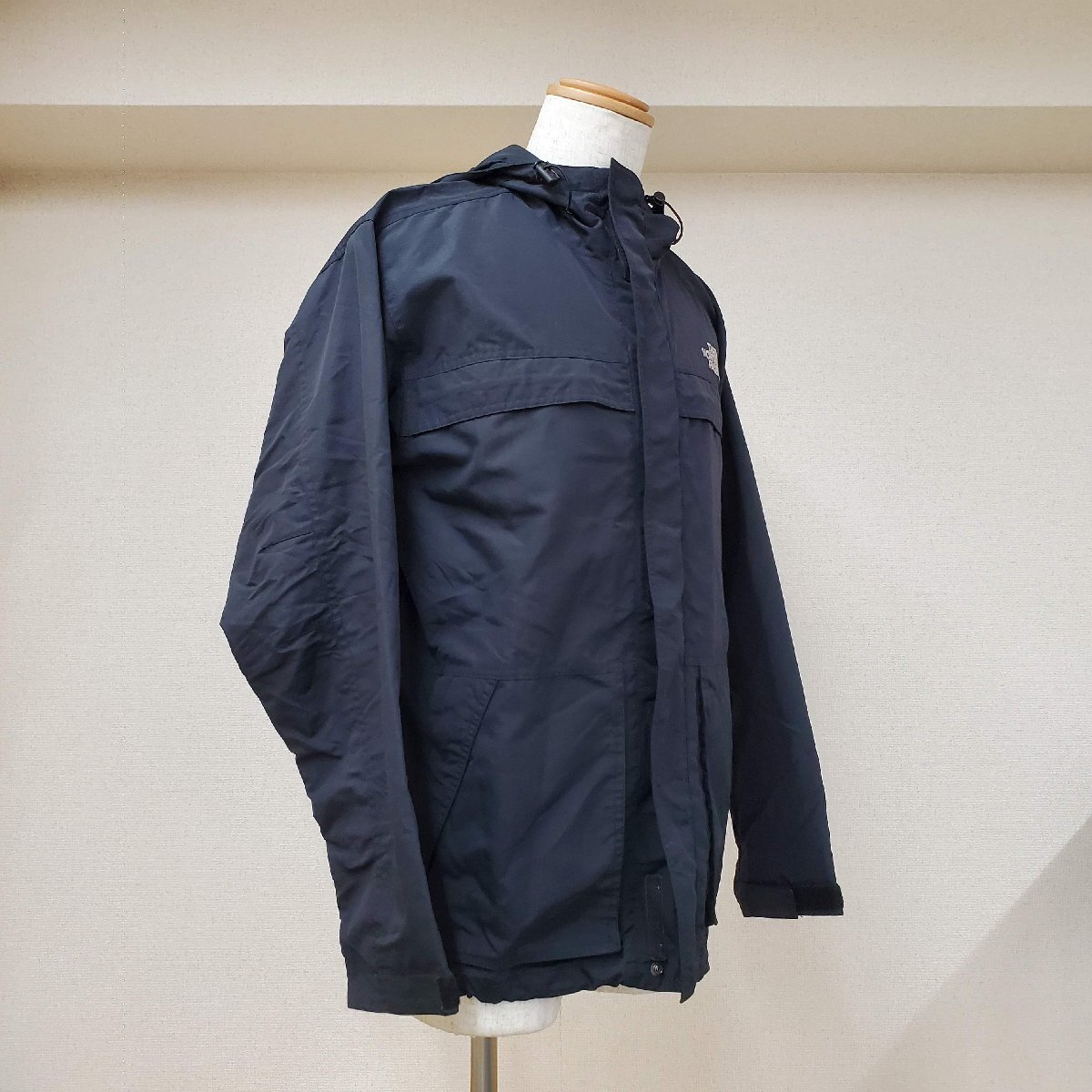 THE NORTH FACE ノースフェイス マウンテンパーカー ナイロンジャケット Mサイズ（95） ブラック fg0708-6-03_画像3