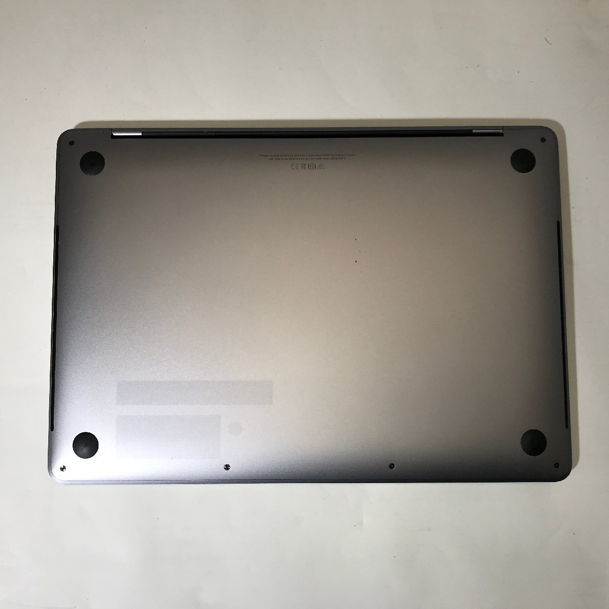Apple Inc. MacBook Pro (13-inch 2019 Four Thunderbolt 3 Ports) Core i5 2.40GHz/16 GB/256 GB(SSD) 〔A0514〕の画像10