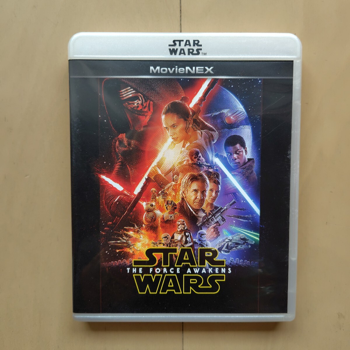 ☆ブルーレイ+DVD/セル版 スター・ウォーズ/フォースの覚醒 MovieNEX 3枚組_画像1